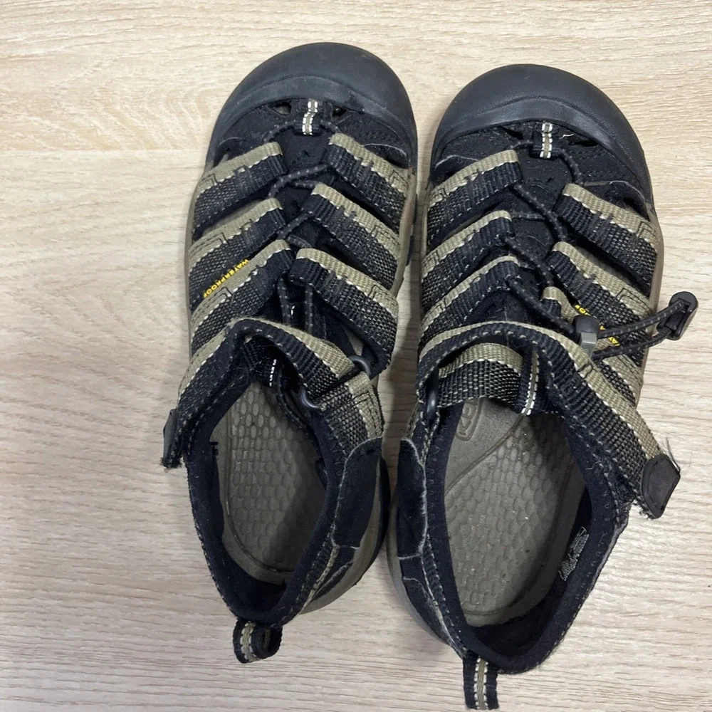 KEEN Youth Newport H2 Waterproof Sport‎ Outdoor Hiking Sandals Size 1 Kids